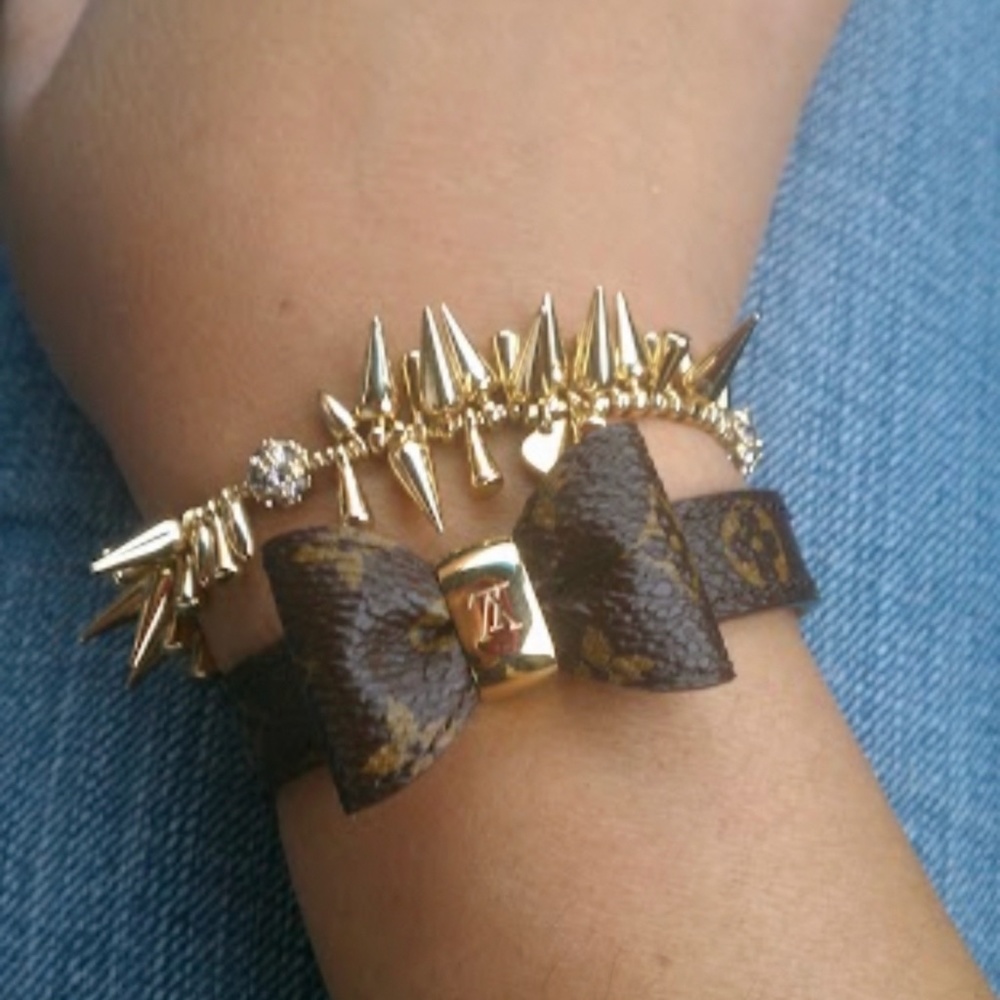 Louis Vuitton monogram bracelet  Authentic